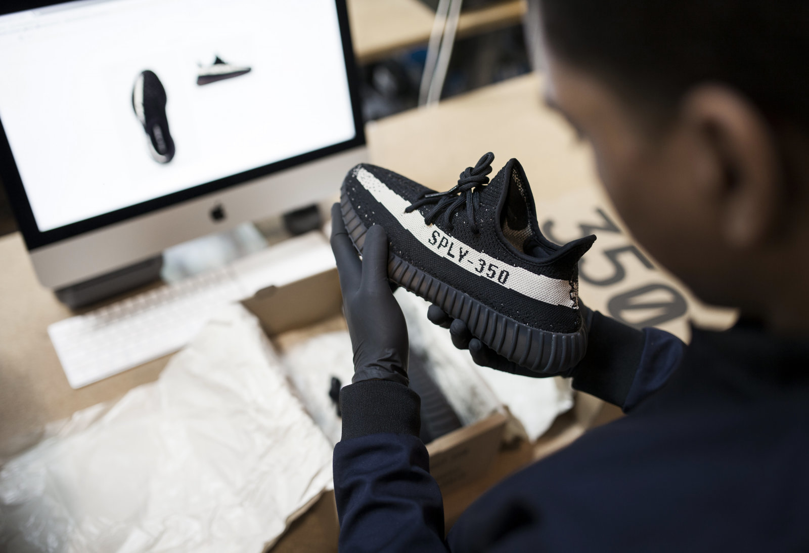 Las mejores aplicaciones para comprar zapatillas. dudalibre